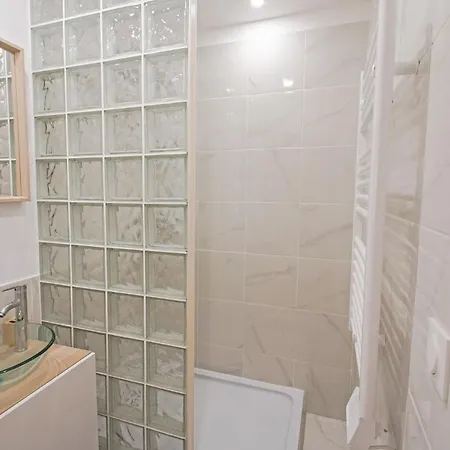 Cosy , Vue Imprenable, Parking Prive *